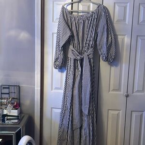 Chic Black and White Striped Long Sleeve Dress